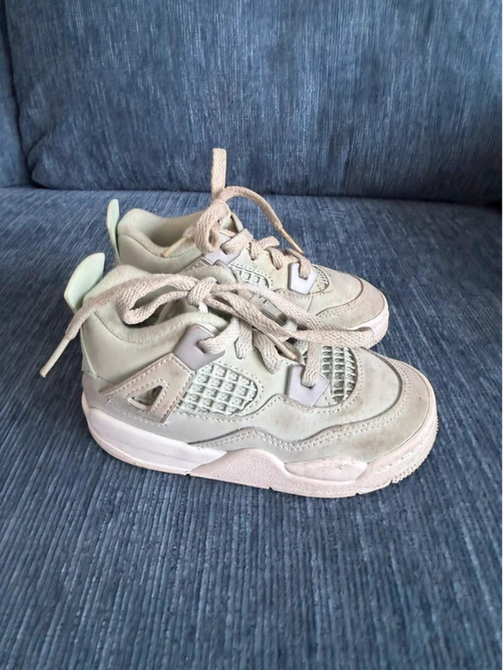 toddler Air Jordan 4 Retro "Abundance" sneakers size 8